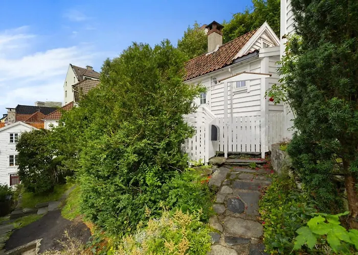Historic House With Sunny Terrace